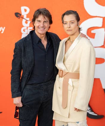 Los Angeles Premiere Of Warner Bros. Pictures Digger US actor Tom Cruise, left, and US actress Emma D™Arcy arrive on the red carpet premiere of Digger at the Directors Village in Westwood California on Sep. 28, 2026. Connor Terry ImageSPACE Westwood The Directors Village California United States Copyright: xConnorxTerry imageSPACEx