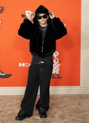 Los Angeles Premiere Of Warner Bros. Pictures Digger US rapper Nettspend arrives on the red carpet premiere of Digger at the Directors Village in Westwood California on Sep. 28, 2026. Connor Terry ImageSPACE Westwood The Directors Village California United States Copyright: xConnorxTerry imageSPACEx