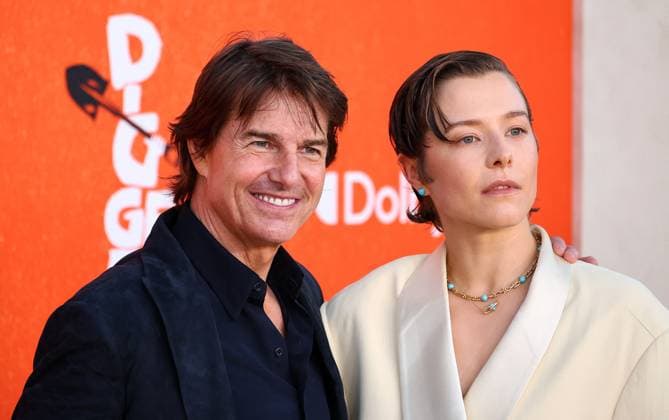 DIGGER Film Premiere in Los Angeles DIGGER Film Premiere at the Directors Village Theater in Westwood, California on 9 28 26. 28 Sep 2026 Pictured: Tom Cruise, Emma D Arcy.  Copyright: xThexMegaxAgencyxRiverx xMEGAx