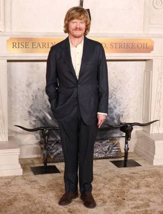 DIGGER Film Premiere in Los Angeles DIGGER Film Premiere at the Directors Village Theater in Westwood, California on 9 28 26. 28 Sep 2026 Pictured: Jesse Plemons.  Copyright: xThexMegaxAgencyxRiverx xMEGAx