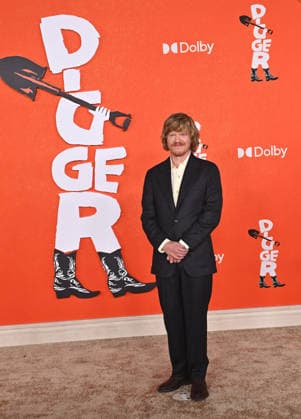 ˜Digger™ US Premiere Jesse Plemons arriving to the Digger US premiere held at the Directors Village on September 28, 2026 in Westwood, CA. Westwood Directors Village California USA Copyright: xLISAxOConnorx xAFF-USA.comx