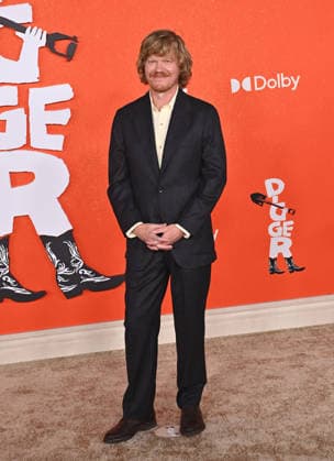˜Digger™ US Premiere Jesse Plemons arriving to the Digger US premiere held at the Directors Village on September 28, 2026 in Westwood, CA. Westwood Directors Village California USA Copyright: xLISAxOConnorx xAFF-USA.comx