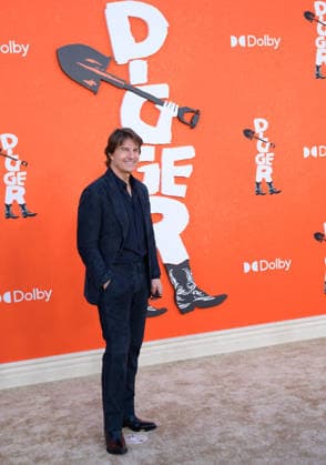 Digger Premiere - Los Angeles, USA LOS ANGELES, USA. September 28, 2026: Tom Cruise at the premiere for Digger at Directors Village. Los Angeles CA USA  Copyright: xPaulxSmith Featureflashx