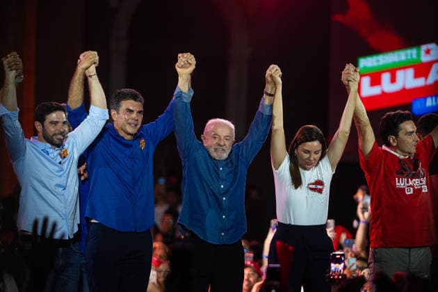 BELÃ M, PA - 28.09.2026: LULA EM BELÃ M - Lula (PT) gathered around 85 thousand people in Praca da Republica, this Monday (28) in BelÃ m, accompanied by local leaders in an electoral event marked by celebration. In his speech, the candidate defended education, women& 39;s rights and national sovereignty. In the photo, President Lula. x3021820x  FilipexBispo