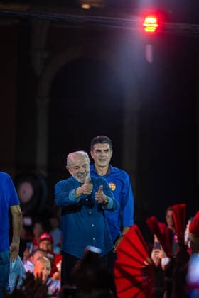 BELÃ M, PA - 28.09.2026: LULA EM BELÃ M - Lula (PT) gathered around 85 thousand people in Praca da Republica, this Monday (28) in BelÃ m, accompanied by local leaders in an electoral event marked by celebration. In his speech, the candidate defended education, women& 39;s rights and national sovereignty. In the photo, President Lula. x3021821x  FilipexBispo