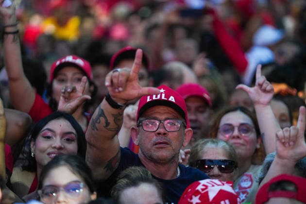 BELÃ M, PA - 28.09.2026: LULA EM BELÃ M - Lula (PT) gathered around 85 thousand people in Praca da Republica, this Monday (28) in BelÃ m, accompanied by local leaders in an electoral event marked by celebration. In his speech, the candidate defended education, women& 39;s rights and national sovereignty. x3021835x  FilipexBispo