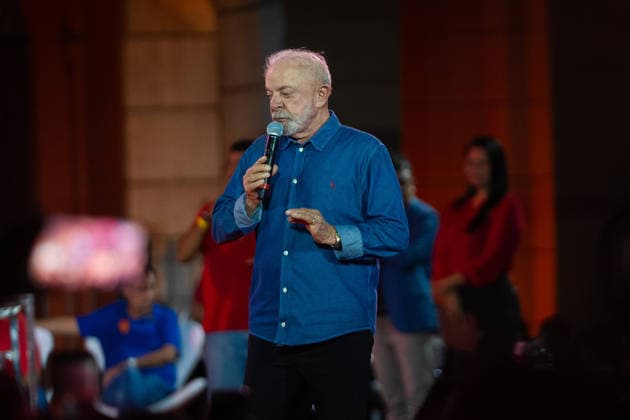 BELÃ M, PA - 28.09.2026: LULA EM BELÃ M - Lula (PT) gathered around 85 thousand people in Praca da Republica, this Monday (28) in BelÃ m, accompanied by local leaders in an electoral event marked by celebration. In his speech, the candidate defended education, women& 39;s rights and national sovereignty. In the photo, President Lula. x3021839x  FilipexBispo