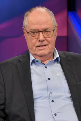 Peer Steinbrück on the ARD talk show *maischberger* at the studio in Berlin-Adlershof, Berlin, September 28, 2026 Foto:xM.xBehrensx xFuturexImagex maischberger2809_6929