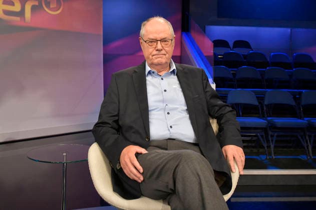 Peer Steinbrück on the ARD talk show *maischberger* at the studio in Berlin-Adlershof, Berlin, September 28, 2026 Foto:xM.xBehrensx xFuturexImagex maischberger2809_6932