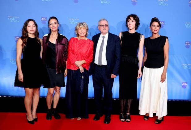 The jury: Luana Bajrami, Bérénice Bejo, Danièle Thompson, Daniel Auteuil (Jury President), Sara Giraudeau, Vanessa Schneider Red carpet at the opening night of the 8th edition of the Ciné Roman Festival in Nice on September 28, 2026 Jacovides Bebert Bestimage Red carpet at the opening night of the 8th edition of the Ciné Roman Festival in Nice on September 28, 2026 Nice, France  Copyright: xBrunoxBebertx xDominiquexjacovidesx xBestimagexBrunoxBebertx xDominiquexjacovidesx xBestimagex