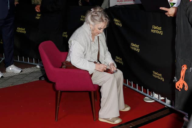 Doris Kunstmann at the premiere of the film *Frau Winkler Leaves the House* at the 34th Filmfest Hamburg 2026 at Cinemaxx Dammtor in Hamburg, September 28, 2026 Foto:xC.xTamckex xFuturexImagex winkler_6915