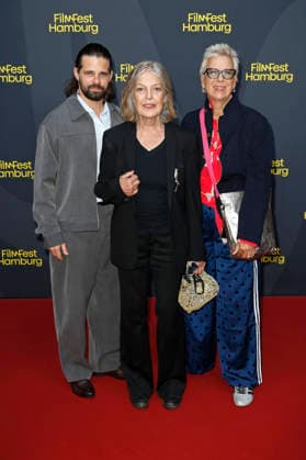 Josef Ellers, Angela Winkler, and Doris Dörrie at the premiere of the film *Frau Winkler verlässt das Haus* at the 34th Filmfest Hamburg 2026 at Cinemaxx Dammtor in Hamburg, September 28, 2026 Foto:xC.xTamckex xFuturexImagex winkler_6932