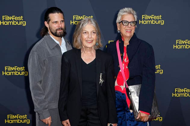 Josef Ellers, Angela Winkler, and Doris Dörrie at the premiere of the film *Frau Winkler verlässt das Haus* at the 34th Filmfest Hamburg 2026 at Cinemaxx Dammtor in Hamburg, September 28, 2026 Foto:xC.xTamckex xFuturexImagex winkler_6934
