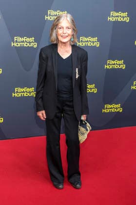 ABB FILMFEST Angela Winkler walks the red carpet at the premiere of the film *Frau Winkler verlässt das Haus* at FilmFest Hamburg 2026 at the Cinemaxx Dammtor theater in Hamburg on September 28, 2026, Hamburg, Germany