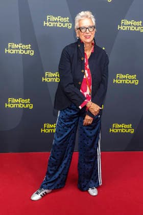 ABB FILMFEST: Director Doris Doerrie walks the red carpet at the premiere of the film *Frau Winkler verlässt das Haus* at FilmFest Hamburg 2026 at the Cinemaxx Dammtor theater in Hamburg on September 28, 2026, Hamburg, Germany