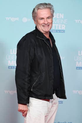 Timothy Peach at the premiere of the movie *Lies About My Mother* at the Astor Film Lounge in Arri Munich, September 28, 2026 Foto:xK.xKriegerx xFuturexImagex mutter_6890