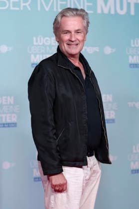 Timothy Peach at the premiere of the movie *Lies About My Mother* at the Astor Film Lounge in Arri Munich, September 28, 2026 Foto:xN.xKolinzx xFuturexImagex mutter_6923