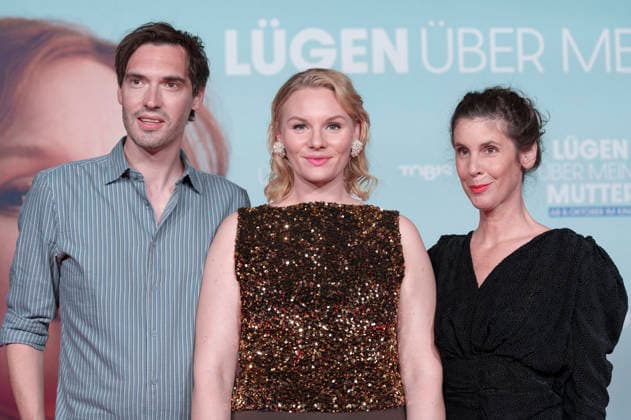 Aron Lehmann, Rosalie Thomass, and Daniela Dröscher at the premiere of the movie *Lies About My Mother* at the Astor Film Lounge in Arri Munich, September 28, 2026 Foto:xN.xKolinzx xFuturexImagex mutter_6964