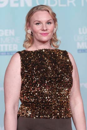 Rosalie Thomass at the premiere of the movie *Lies About My Mother* at the Astor Film Lounge in Arri Munich, September 28, 2026 Foto:xN.xKolinzx xFuturexImagex mutter_6977