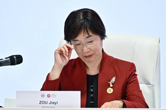 Opening ceremony of the 11th annual meeting of the Asian Infrastructure Investment Bank (AIIB) in Doha Asian Infrastructure Investment Bank (AIIB) President and Chair of the Board of Directors Zou Jiayi addresses a press conference during the 11th Annual Meeting of the Board of Governors of the Asian Infrastructure Investment Bank (AIIB) in Doha,Qatar on September 28, 2026 DOHA Qatar Copyright: xNOUSHADx