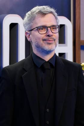 September 28, 2026, Madrid, Community Of Madrid, Spain: Spanish writer JUAN GOMEZ-JURADO, author of the bestselling novel upon which the series is based, poses on the blue carpet during the premiere of the second season of the Amazon Prime Video series Reina Roja: Loba Negra at Cine Capitol on Monday, September 28, 2026, in Madrid, Spain. Directed by Koldo Serra, the thriller series follows protagonists Antonia Scott and Jon Gutierrez as they face the Russian mafia in the Costa del Sol. The exclusive debut gathered the main cast and Spanish celebrities to celebrate the show s upcoming global release on October 2, 2026. Madrid Spain - ZUMAo127 20260928_zep_o127_085 Copyright: xHugoxOrtunox