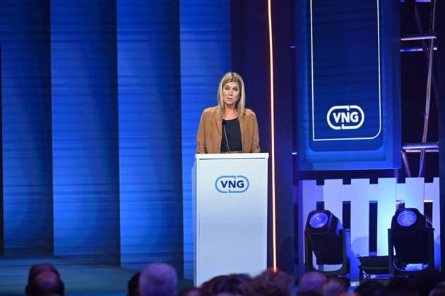 LICHTENVOORDE, The Netherlands, 2026-09-29 11:13:00 LICHTENVOORDE, 29-09-2026, Hulshof Herwalt grounds. Queen Maxima attends the annual congress of the Association of Netherlands Municipalities (VNG) in Lichtenvoorde. The theme of the congress this year is We do it together . PHOTO: NLBeeld Patrick van Emst Credit: NL Beeld Patrick van Emst  Copyright: xx x
