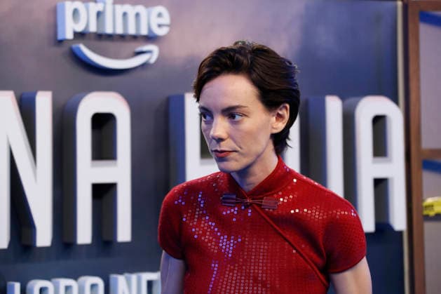 September 28, 2026, Madrid, Community Of Madrid, Spain: Spanish actress VICKY LUENGO, who plays the lead role of Antonia Scott, the most intelligent person on Earth, attends the blue carpet premiere of the second season of the Amazon Prime Video series Reina Roja: Loba Negra at Cine Capitol on Monday, September 28, 2026, in Madrid, Spain. Luengo dazzled in a red sequined Max Mara Resort 2027 gown inspired by the traditional Chinese qipao. Directed by Koldo Serra and based on the bestselling novel by Juan Gomez-Jurado, the thriller series follows Scott and her partner Jon Gutierrez as they face the Russian mafia and a dangerous hitwoman in the Costa del Sol. The exclusive debut gathered the main cast and Spanish celebrities to celebrate th - ZUMAo127 20260928_zep_o127_171 Copyright: xHugoxOrtunox