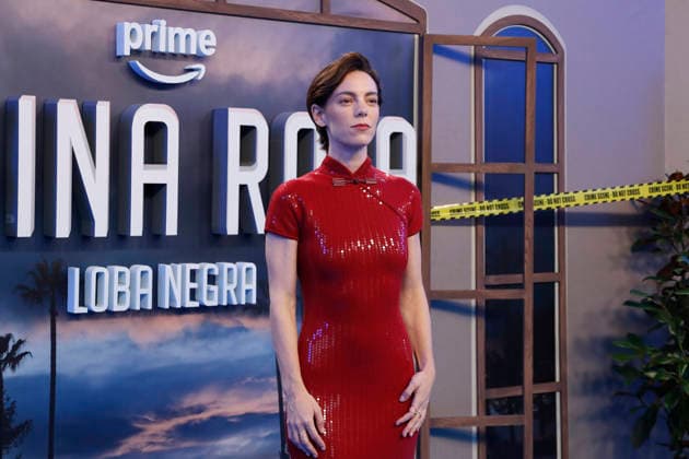 September 28, 2026, Madrid, Community Of Madrid, Spain: Spanish actress VICKY LUENGO, who plays the lead role of Antonia Scott, the most intelligent person on Earth, attends the blue carpet premiere of the second season of the Amazon Prime Video series Reina Roja: Loba Negra at Cine Capitol on Monday, September 28, 2026, in Madrid, Spain. Luengo dazzled in a red sequined Max Mara Resort 2027 gown inspired by the traditional Chinese qipao. Directed by Koldo Serra and based on the bestselling novel by Juan Gomez-Jurado, the thriller series follows Scott and her partner Jon Gutierrez as they face the Russian mafia and a dangerous hitwoman in the Costa del Sol. The exclusive debut gathered the main cast and Spanish celebrities to celebrate th - ZUMAo127 20260928_zep_o127_190 Copyright: xHugoxOrtunox