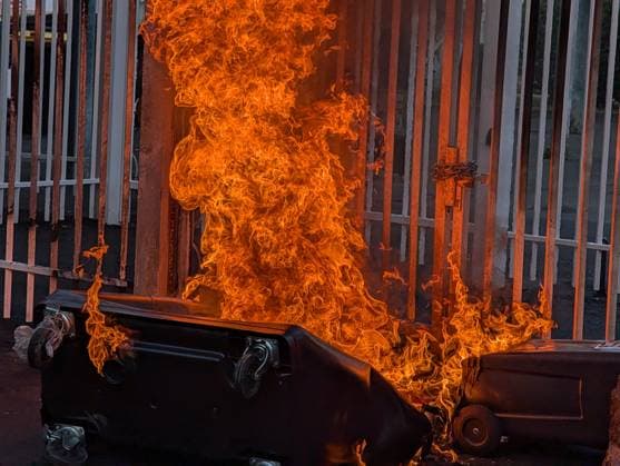 Student blockades spread across France over deteriorating learning conditions PARIS, FRANCE - SEPTEMBER 29: Flames rise as students gather in front of barricaded access gates during a blockade at the Lycee Paul-Eluard high school in the northern Paris suburb of Saint-Denis, France, on September 29, 2026. Protests and student-led entrance blockades have intensified across Ile-de-France and regional urban centers in recent days, as secondary students demonstrate against poor learning conditions. Luc Auffret Anadolu Paris France. Editorial use only. Please get in touch for any other usage.  Copyright: x2026xAnadoluxLucxAuffretx