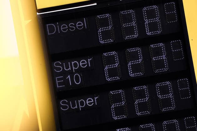What is the outlook for fuel prices? Fuel prices remain at very high levels. CLASSIC Gas Station in Mudersbach. Fuel prices this morning. The current prices for diesel, Super E10, and Super are well over 2 euros. Diesel is at 2.38 euros, Super E10 at 2.23 euros, and Super at 2.29 euros. Gas station, fuel prices on September 29, 2026, in Mude