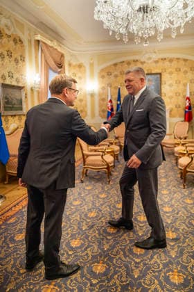 L R Johann Wadephul (CDU), Federal Minister of Foreign Affairs, and Robert Fico, Prime Minister of Slovakia, photographed during a meeting in Bratislava on September 29, 2026. Photographed on behalf of the Federal Foreign Office, Bratislava, Slovakia Copyright: xJulianexSonntagx