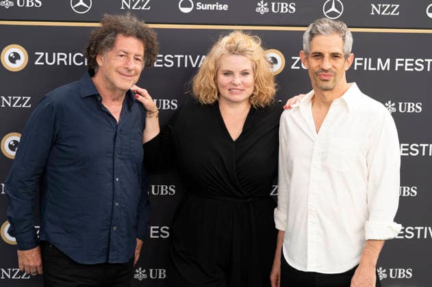 Michael Dweck, Reta Guetg, and Gregory Kershaw at the premiere of the documentary *Burgundy* at the 22nd Zurich Film Festival at Corso Zurich, September 28, 2026 Foto:xA.xRaemyx xFuturexImagex burgundy_6913