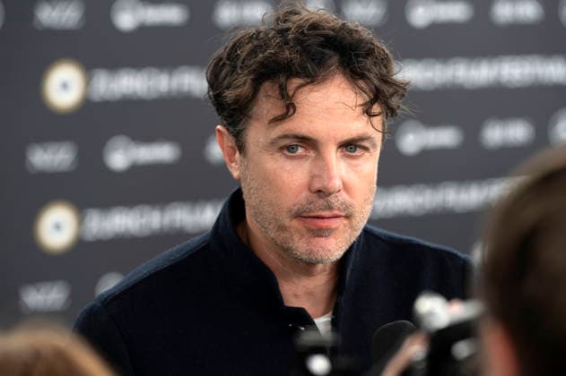 Casey Affleck at the premiere of the film *Company* at the 22nd Zurich Film Festival at the Corso Zurich, September 28, 2026 Foto:xA.xRaemyx xFuturexImagex company_6956