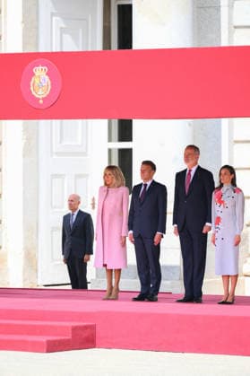 State visit to Spain of French Presidential couple - Welcome Ceremony French President Emmanuel Macron and his wife Brigitte Macron, Spanish King Felipe VI, Spanish Queen Letizia pictured during welcome ceremony at Royal Palace in Madrid, Spain on September 29, 2026. French Presidential couple pays a two-day state visit to Spain. Photo by Eliot Blondet ABACAPRESS.COM Madrid Spain  Copyright: xBlondetxEliot ABACAx