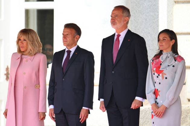 State visit to Spain of French Presidential couple - Welcome Ceremony French President Emmanuel Macron and his wife Brigitte Macron, Spanish King Felipe VI, Spanish Queen Letizia pictured during welcome ceremony at Royal Palace in Madrid, Spain on September 29, 2026. French Presidential couple pays a two-day state visit to Spain. Photo by Eliot Blondet ABACAPRESS.COM Madrid Spain  Copyright: xBlondetxEliot ABACAx