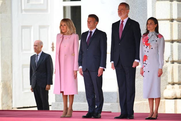 State visit to Spain of French Presidential couple - Welcome Ceremony French President Emmanuel Macron and his wife Brigitte Macron, Spanish King Felipe VI, Spanish Queen Letizia pictured during welcome ceremony at Royal Palace in Madrid, Spain on September 29, 2026. French Presidential couple pays a two-day state visit to Spain. Photo by Eliot Blondet ABACAPRESS.COM Madrid Spain  Copyright: xBlondetxEliot ABACAx