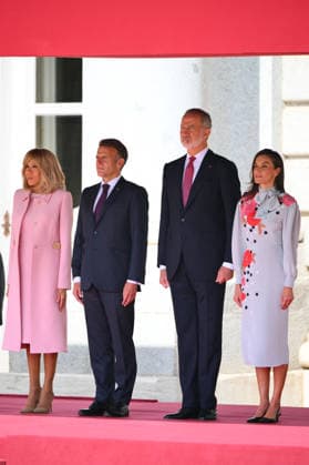 State visit to Spain of French Presidential couple - Welcome Ceremony French President Emmanuel Macron and his wife Brigitte Macron, Spanish King Felipe VI, Spanish Queen Letizia pictured during welcome ceremony at Royal Palace in Madrid, Spain on September 29, 2026. French Presidential couple pays a two-day state visit to Spain. Photo by Eliot Blondet ABACAPRESS.COM Madrid Spain  Copyright: xBlondetxEliot ABACAx
