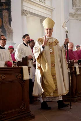 Heiner Wilmer at the opening service of the fall plenary assembly of the German Bishops Conference in Fulda Cathedral, Fulda, September 28, 2026 Foto:xP.xBackx xFuturexImagex bischofskonferenz_6606