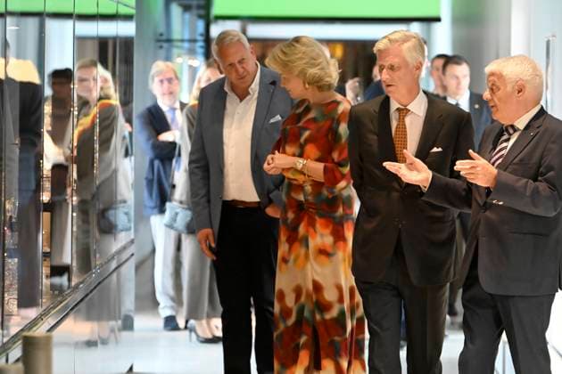 Royal Visit To The Province Of Liege SERAING, BELGIUM - SEPTEMBER 29: King Philippe and Queen Mathilde are visiting the province of Liège. The King and Queen visit the Val Saint Lambert crystal factory, which is celebrating its 200th anniversary this year. Following a presentation on the history and redevelopment of the site, the King and Queen will tour the museum and view the famous Vase of the Nine Provinces. The visit concludes with a glassblowing demonstration in the workshop. September 29, 2026 in Seraing, Belgium, 29 09 2026 Seraing Belgium  Copyright: xBertxVanxDenxBrouckex