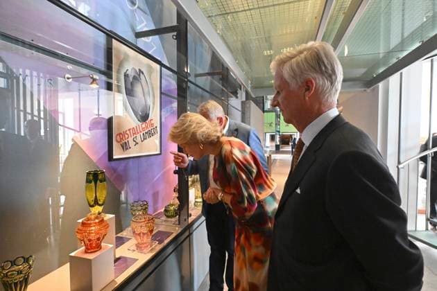 Royal Visit To The Province Of Liege SERAING, BELGIUM - SEPTEMBER 29: King Philippe and Queen Mathilde are visiting the province of Liège. The King and Queen visit the Val Saint Lambert crystal factory, which is celebrating its 200th anniversary this year. Following a presentation on the history and redevelopment of the site, the King and Queen will tour the museum and view the famous Vase of the Nine Provinces. The visit concludes with a glassblowing demonstration in the workshop. September 29, 2026 in Seraing, Belgium, 29 09 2026 Seraing Belgium  Copyright: xBertxVanxDenxBrouckex