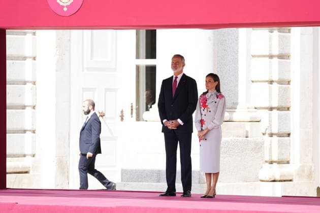 29-09-2026 Madrid Queen Letizia and King Felipe with Emmanuel Macron and Brigitte Macron during the official welcome at the royal palace in Madrid on the 1st day of the 2 day statevisit to Spain. No Spain Â  Copyright: xPPEx