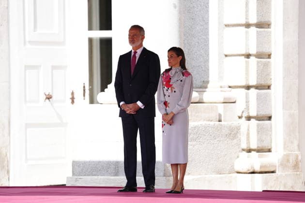 29-09-2026 Madrid Queen Letizia and King Felipe with Emmanuel Macron and Brigitte Macron during the official welcome at the royal palace in Madrid on the 1st day of the 2 day statevisit to Spain. No Spain Â  Copyright: xPPEx