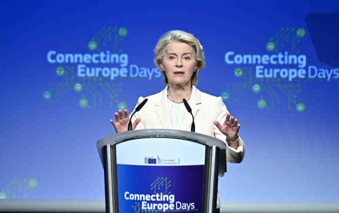 European Commission President Ursula von der Leyen BRUSSELS, BELGIUM - SEPTEMBER 29: European Commission President Ursula von der Leyen delivers a speech during the Connecting Europe Day event held in Brussels, Belgium, on September 29, 2026. Dursun Aydemir Anadolu Brussels Belgium. Editorial use only. Please get in touch for any other usage.  Copyright: x2026xAnadoluxDursunxAydemirx