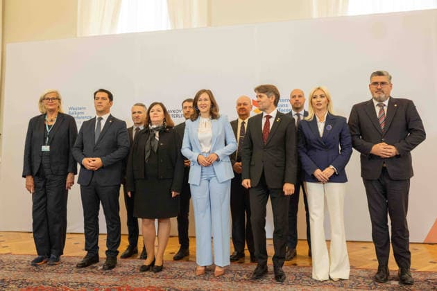 September 29, 2026, Slavkov Group Press Conference 004: Family photo with Claudia Plakolm (ÖVP), Federal Minister for Europe, Integration, and Family at the Federal Chancellery, Claudia Plakolm (ÖVP), on September 29, 2026, during the press conference held on the occasion of the 2026 Western Balkans Conference at the Federal Chancellery in Vienna, Vienna, Austria