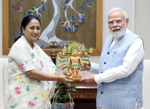 RECORD DATE NOT STATED CM Rekha Gupta meets PM Modi New Delhi, Sep 29 (ANI): Delhi Chief Minister Rekha Gupta calls on Prime Minister Narendra Modi, in New Delhi on Tuesday. (@PMOIndia X ANI Photo) NEW DELHI Delhi India Copyright: xANIx ANI_20260929261