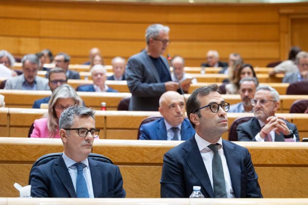 The Senate plenary session is debating a motion on Democratic Memory, with the housing crisis as the underlying issue. The Minister of the Presidency, Justice, and Relations with the Courts, Félix Bolanos i, and the First Vice President and Minister of Economy, Trade, and Business, Carlos Cuerpo d, during a plenary session in the Senate on September 29, 2026, in Madrid, Spain. The opposition will debate a motion on the Democratic Memory Act and a proposal to establish a commission on Ceuta. In addition, various committees will examine initiatives on workplace inclusion for people with disabilities, Sahrawi nationality, and the ban on conversion therapy. SEPTEMBER 29, 2026 Jesús Hellí Madrid, Madrid, Spain Copyright: xJesusxHellinx 7808537