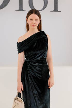 Mia Goth at the photocall for the Christian Dior Spring Summer 2027 Women s Ready-to-Wear Collection show during Paris Fashion Week (PFW) at the Tuileries Garden in Paris, France, on September 29, 2026. Olivier Borde, Bestimage. Photocall for the Christian Dior Women’s Ready-to-Wear Spring Summer 2027 show as part of Paris Fashion Week on September 29, 2026, in Paris, France. Paris, France  Copyright: xOLIVIERxBORDEx xBESTIMAGExOLIVIERxBORDEx xBESTIMAGEx