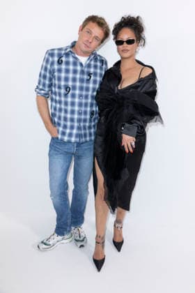 Jonathan Anderson and Rihanna at the backstage photocall for the Dior Women s Ready-to-Wear Spring Summer 2027 Collection fashion show during Paris Fashion Week, September 29, 2026. Olivier Borde, Bestimage. Greeting at the Dior Women’s Ready-to-Wear Spring Summer 2027 Collection fashion show during Paris Fashion Week, September 29, 2026, Paris, France.  Copyright: xOLIVIERxBORDEx xBESTIMAGExOLIVIERxBORDEx xBESTIMAGEx