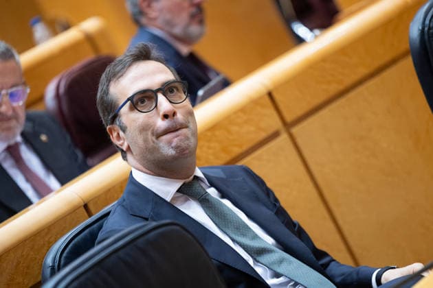 The Senate plenary session debates a motion on Democratic Memory, with the housing crisis as the underlying issue. First Vice President and Minister of Economy, Trade, and Business Carlos Cuerpo during a plenary session in the Senate on September 29, 2026, in Madrid, Spain. The opposition will debate a motion on the Democratic Memory Act and a proposal to establish a commission on Ceuta. In addition, various committees will examine initiatives on workplace inclusion for people with disabilities, Sahrawi nationality, and the ban on conversion therapy. SEPTEMBER 29, 2026 SENATE MINISTERS POLITICIANS Jesús Hellí Madrid Madrid, Spain Copyright: xJesusxHellinx 7808629