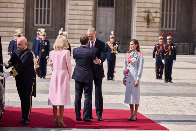 September 29, 2026, Madrid, Madrid, Spain: KING FELIPE VI of Spain and QUEEN LETIZIA of Spain welcome the President of the French Republic, EMMANUEL MACRON, and First Lady BRIGITTE MACRON on the occasion of their official visit Madrid Spain - ZUMAc260 20260929_zep_c260_005 Copyright: xMikexChicorrox